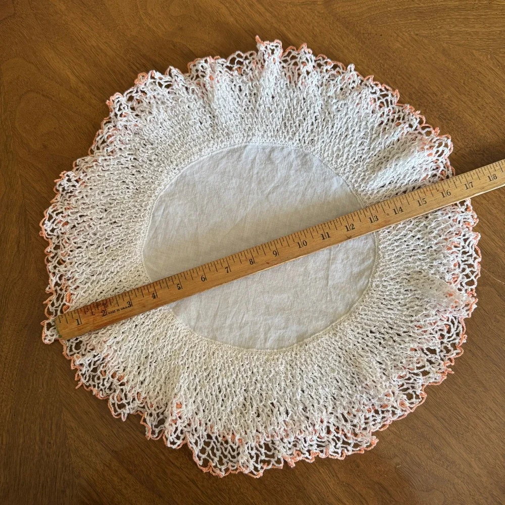 VNTG Cottagecore Shabby Chic Round Doily Peach White Crochet Layered Edge Trim